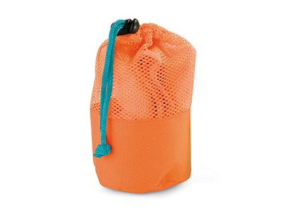 FITNESS TOWEL IN MESH POUCH