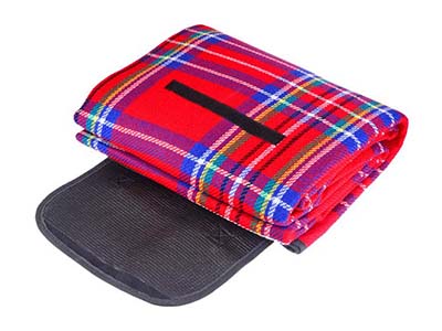 PLAID PICNIC BLANKET