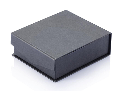 MULTI-PURPOSE TOOL WITH 14 FUNCTIONS AND LED FLASHLIGHT