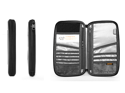 WATERPROOF TRAVEL BAG