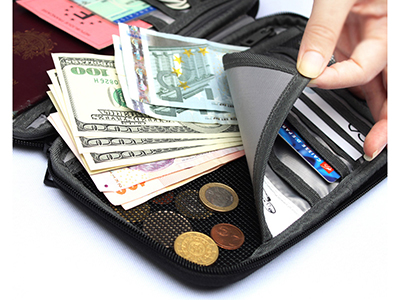 WATERPROOF TRAVEL BAG