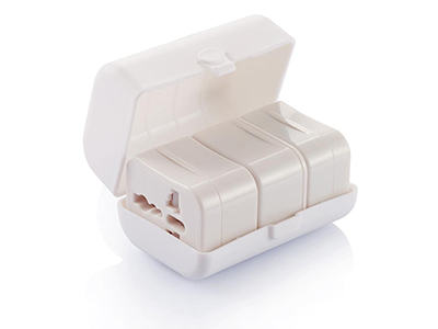 3-PIECE TRAVEL PLUG WITH USB PORT