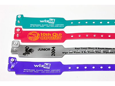 PLASTIC WRISTBAND