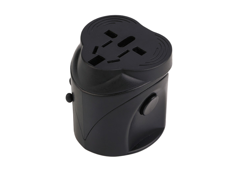 UNIVERSAL TRAVEL ADAPTER