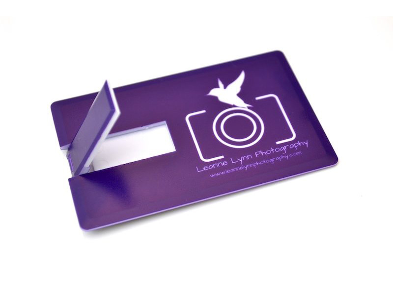 CREDIT CARD SHAPE USB FLASH DRIVE