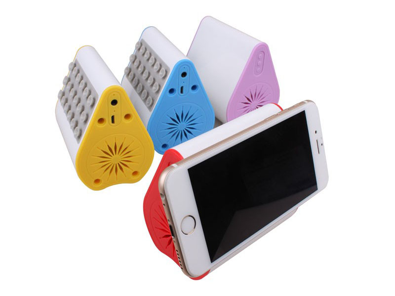 WIRELESS SPEAKERS WITH SUCTION CUPS
