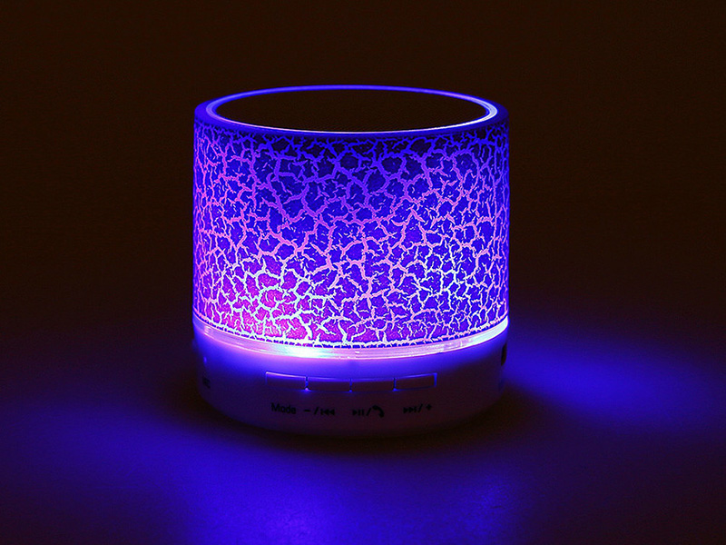 PORTABLE BLUETOOTH SPEAKER WITH LED LIGHT