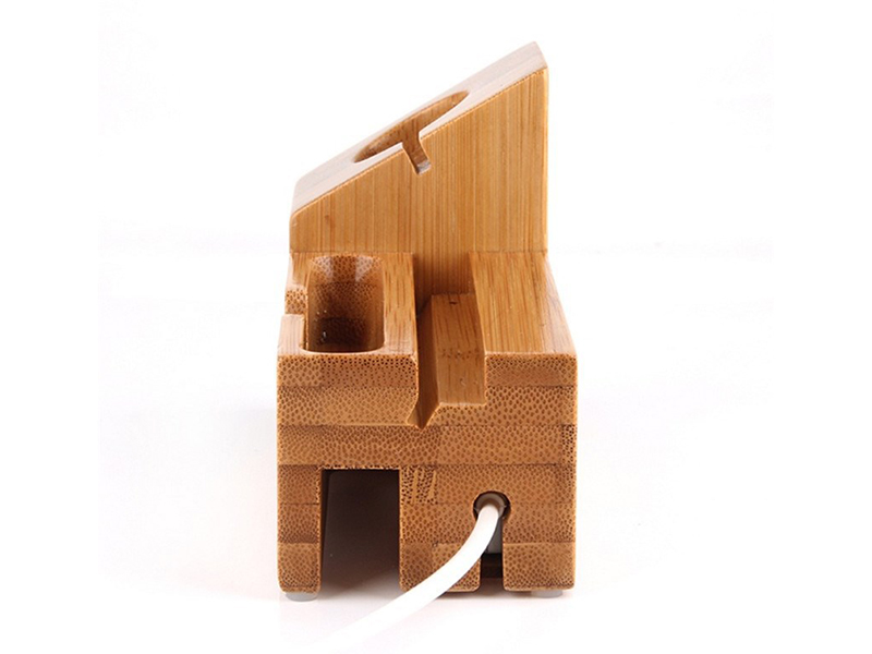 WOODEN CHARGING DOCK