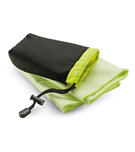 SPORT TOWEL IN NYLON POUCH