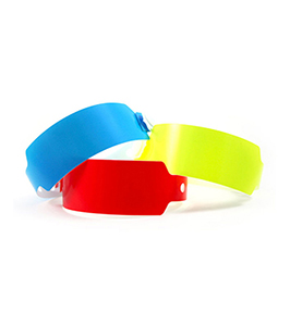 PLASTIC WRISTBAND